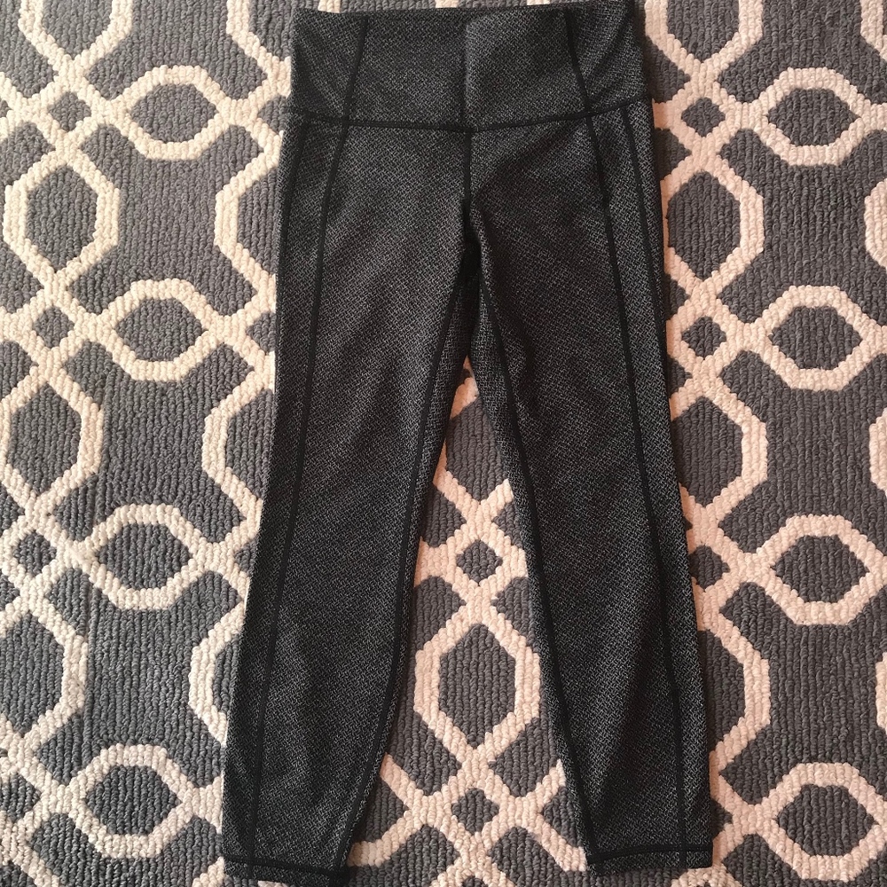 Athleta Capri Leggings